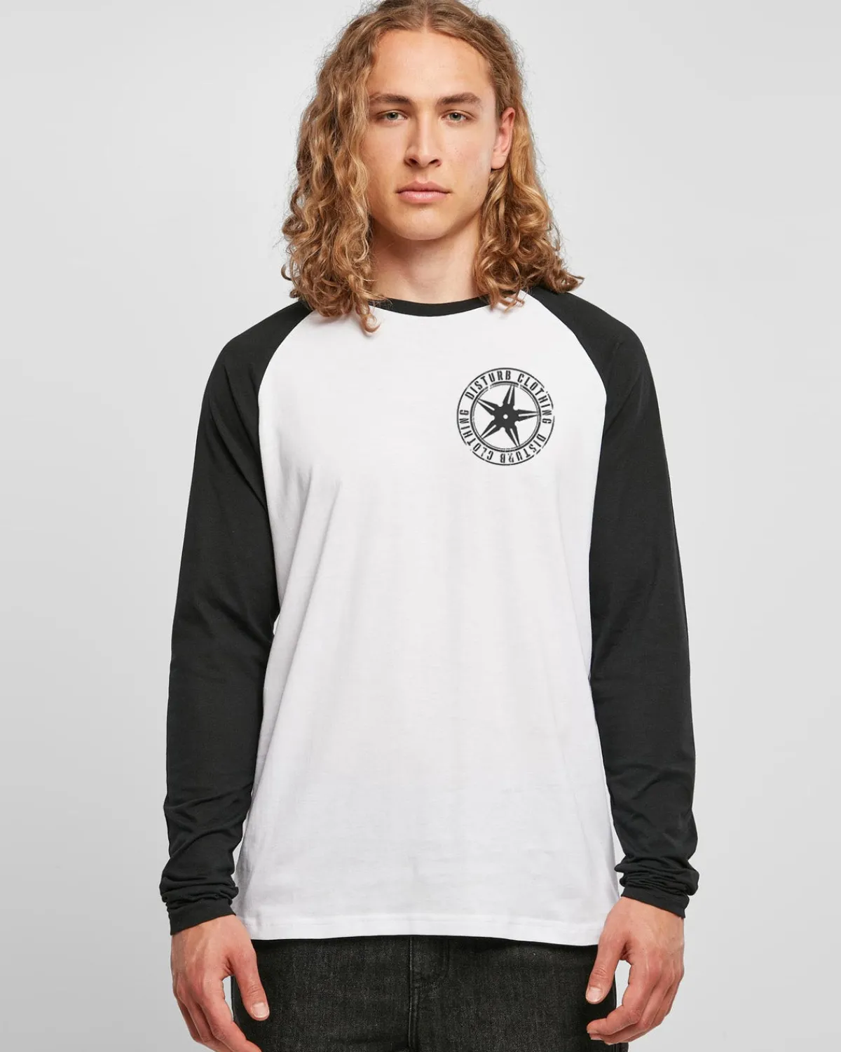 Disturb Clothing Black star chest raglan pitkähihainen - Valkoinen/Musta
