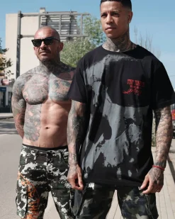 Yakuza Ink Guns t-paita - Musta New