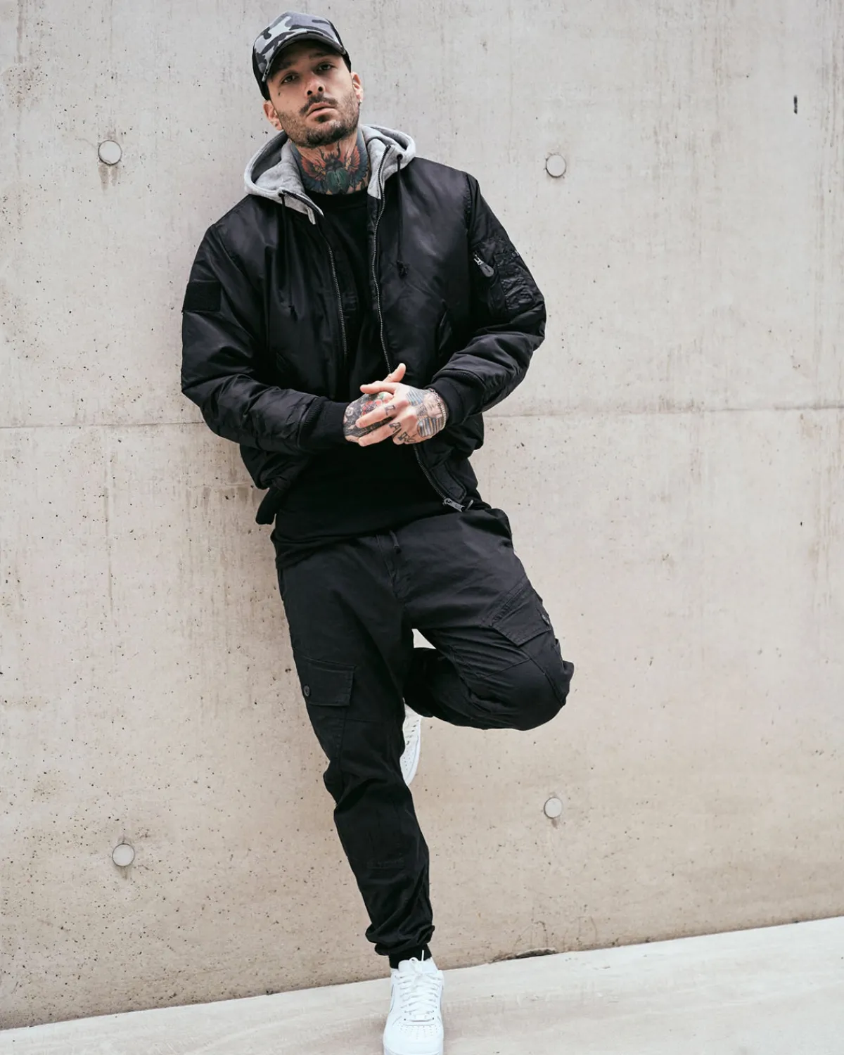Brandit MA1 hooded bombertakki - /Harmaa Musta