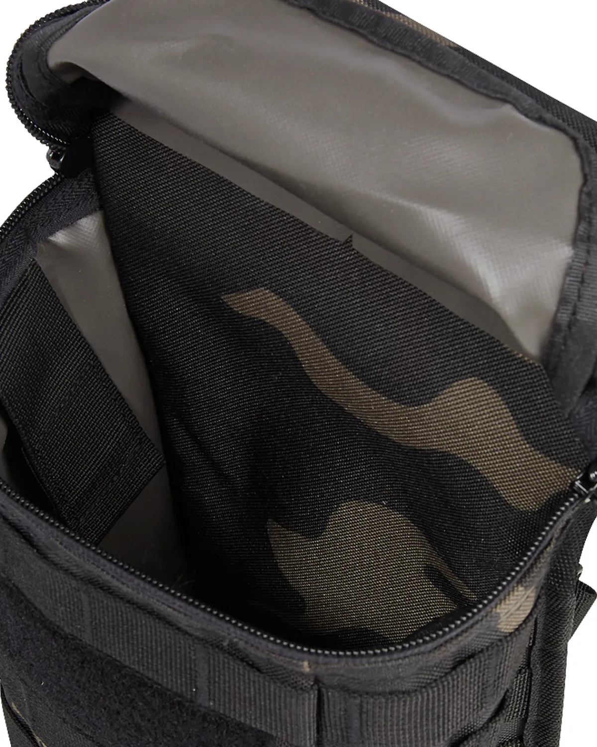 Brandit Side VO2 reisilaukku - Tumma Camo