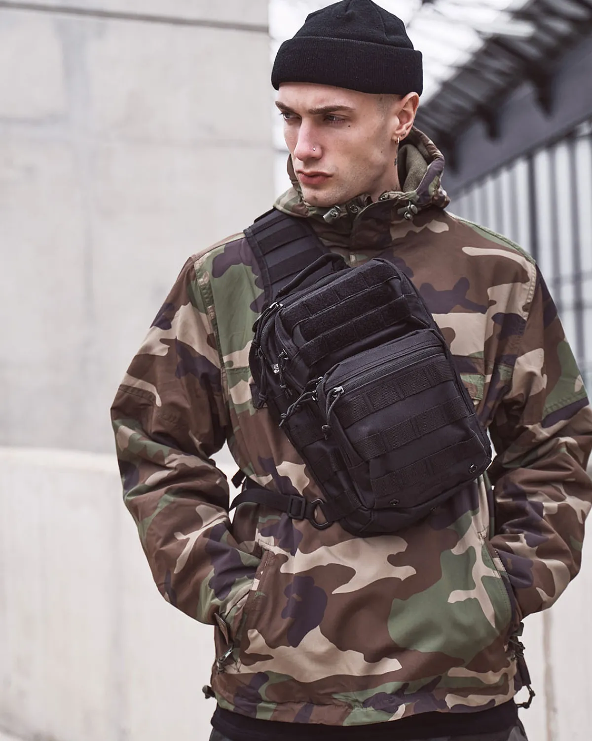 Brandit US Cooper Sling reppu - Musta Black Outlet